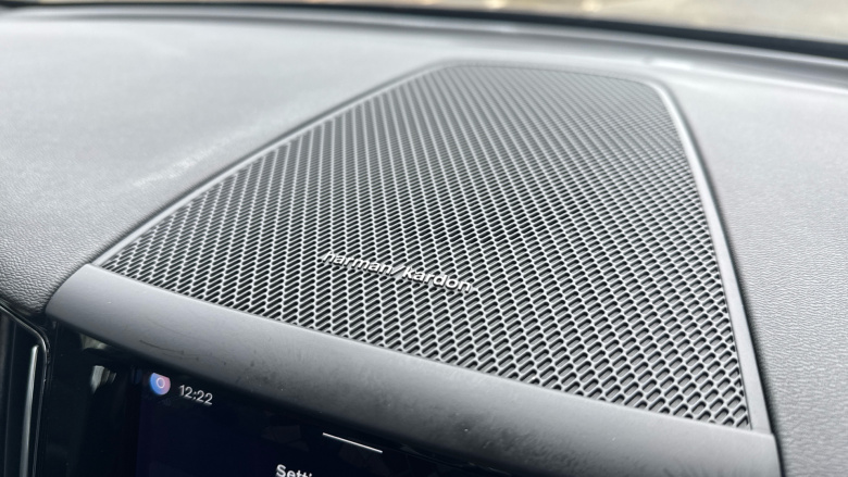 Volvo Xc60 2.0 B4P Plus Dark 5dr Geartronic Petrol Estate